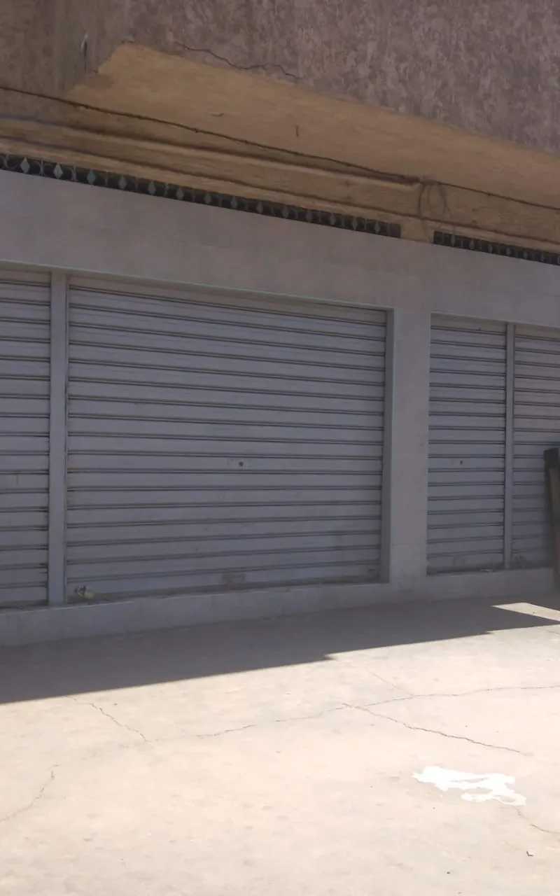FONDS DE COMMERCE À VENDRE – LOCAL À LOUER À L’ACHETEUR