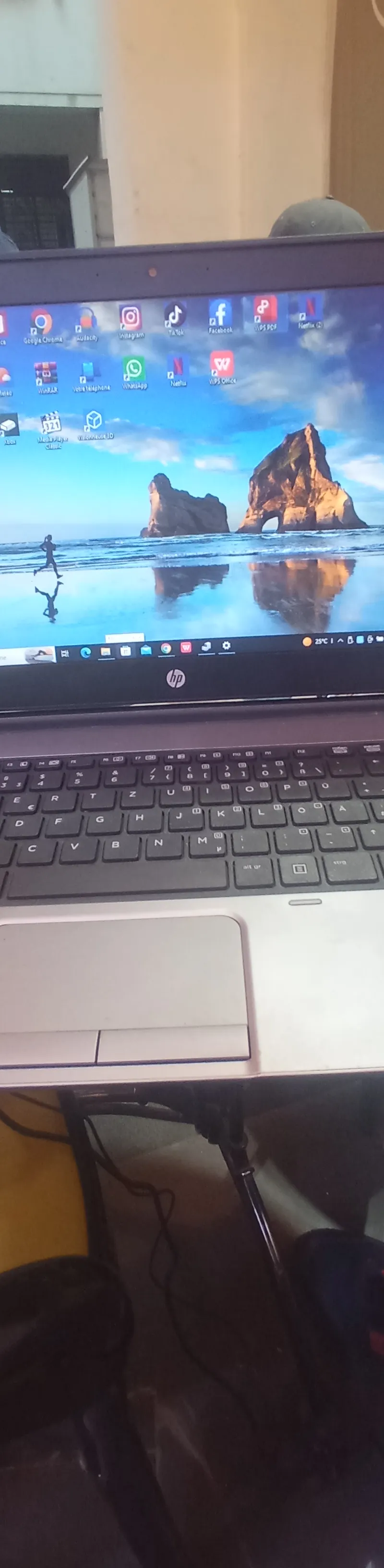 Pc portable HP Probook i5 G4 Clavier Allumer 8Go RAM 500Go Disc Dur
