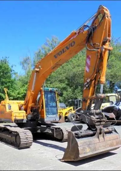 VOLVO EC210