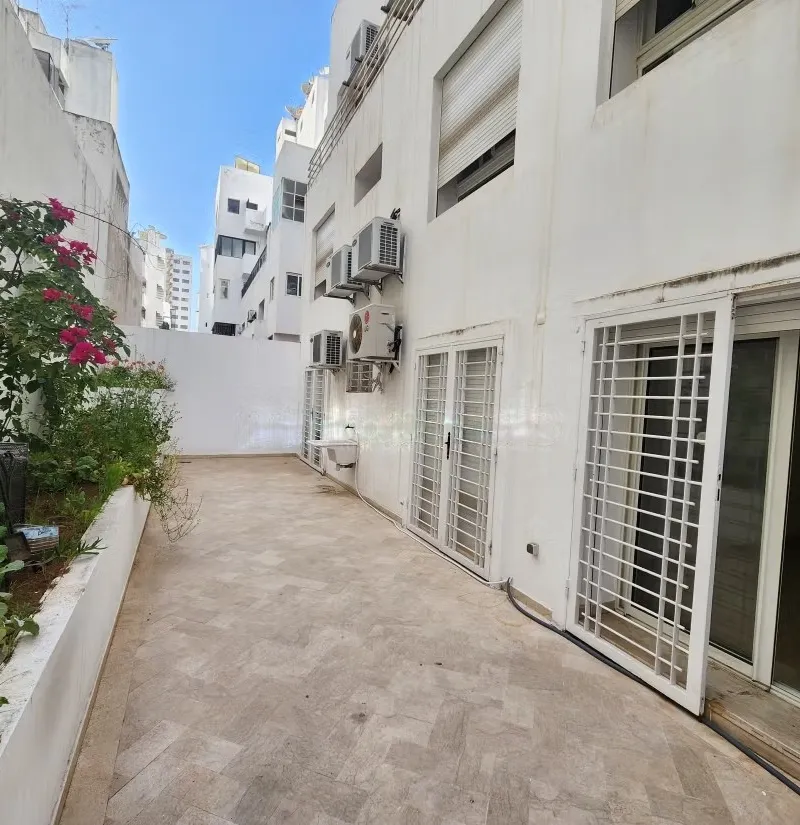 Bel appartement moderne à vendre plein Racine