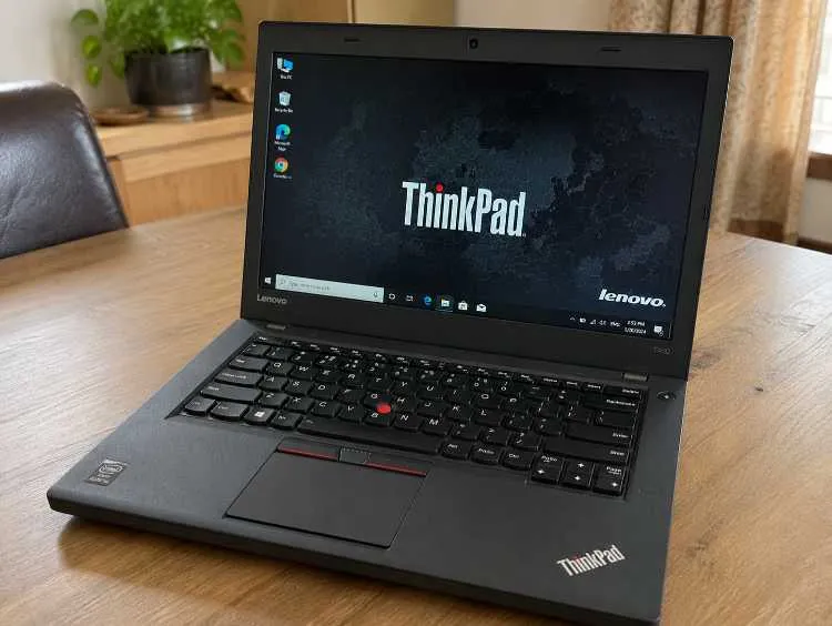 Lenovo thinkpad i5 Ram 8 disc SSD batterie 4h