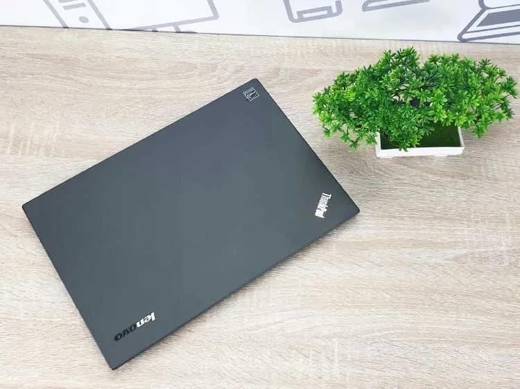 Lenovo thinkpad i5 Ram 8 disc SSD batterie 4h