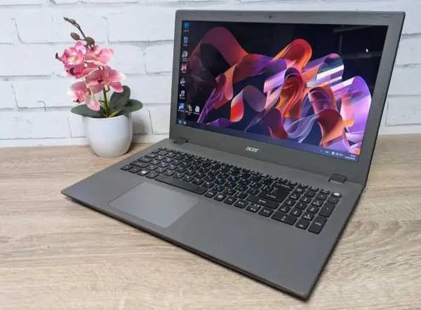Acer Ram 8 disc SSD écran 18