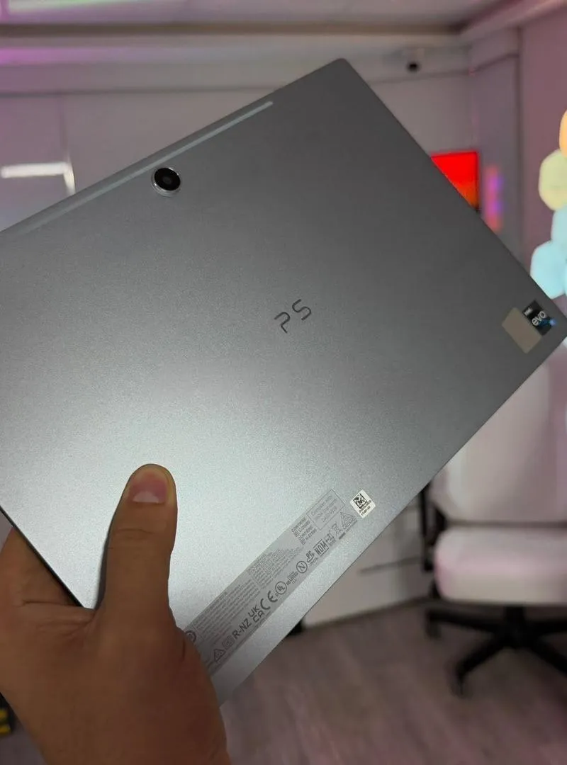 Dell XPS 13 (9315) 2-en-1 i7-1250U RAM 16Go 1To