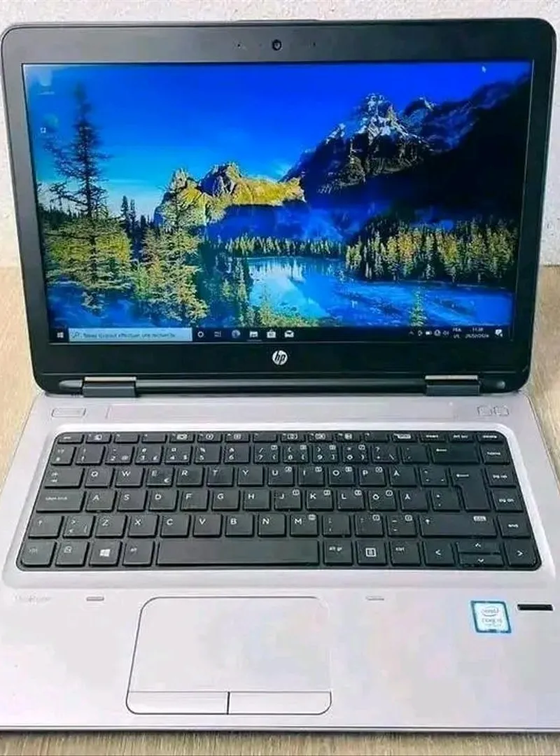HP i7 7ème Gén, RAM 8, Disque 256 SSD, Batterie 5h, Port SIM