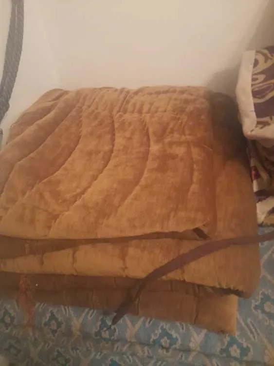Salon marocain bois massive en très bon état