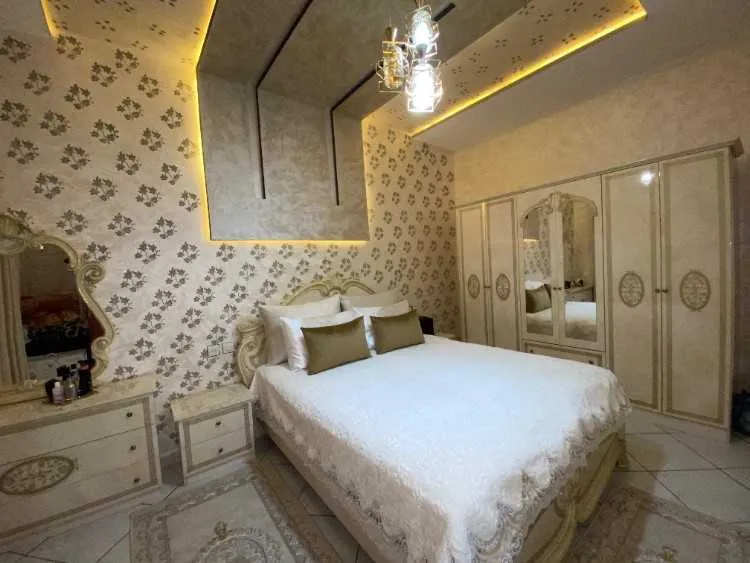Chambre à coucher complète