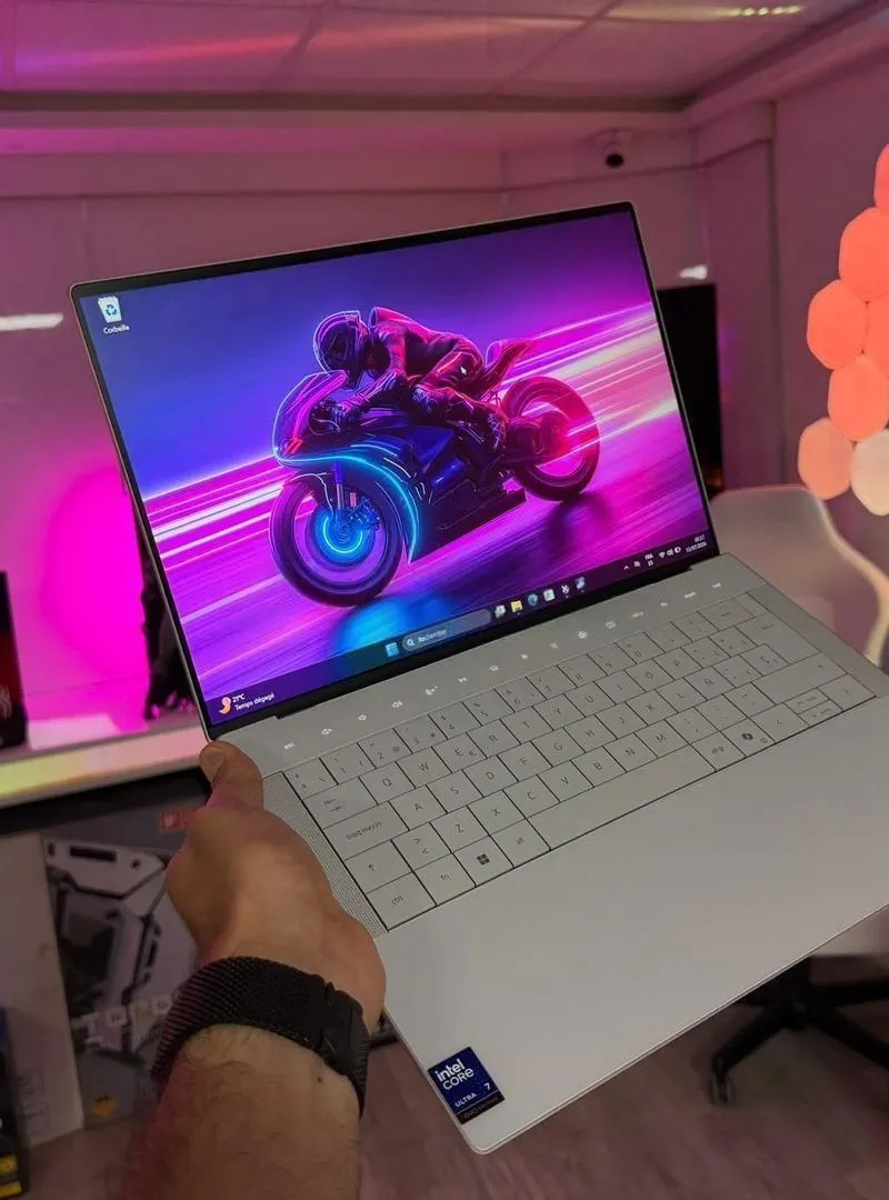 Dell XPS Premium 2026 Ultra 7 32GB LPDDR5x 512GB