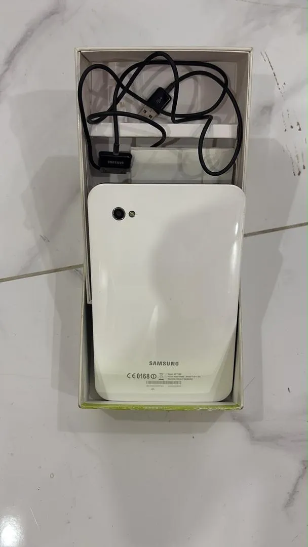Samsung Galaxy Tab 7” – GT-P1000