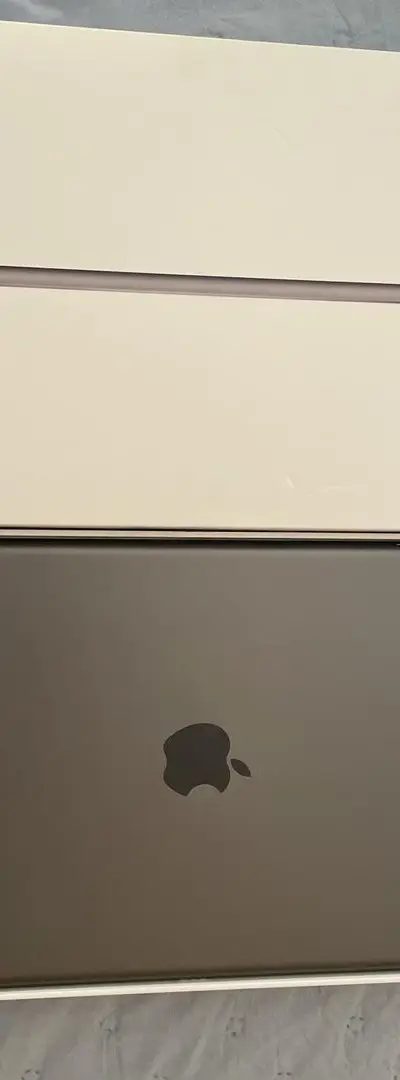iPad 9ème génération comme neuf avec accessoires