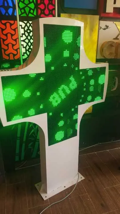 croix de pharmacie LED lumineuse