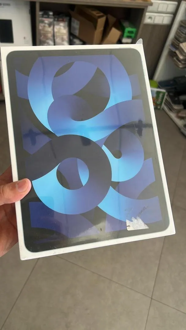 iPAD AIR 5ÈME M1 WIFI 256GB / J'AI UN MAGASIN