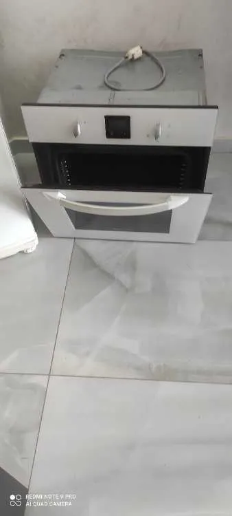 Frigidaire / four électrique