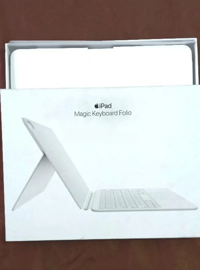 Magic Keyboard Folio pour iPad (10ᵉ génération)