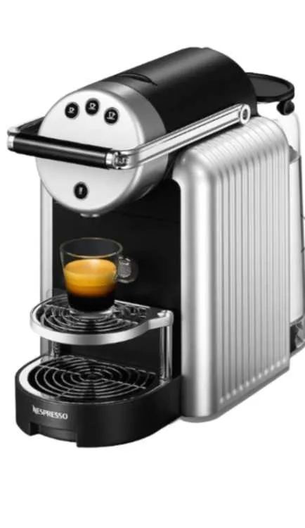 Machine à café Nespresso ZENIUS