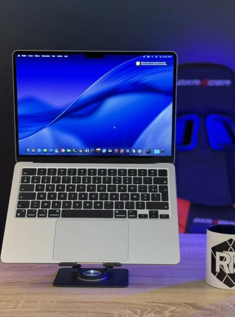 MacBook Air 13” 2025 | M4 16Go 256 Go | Officiel
