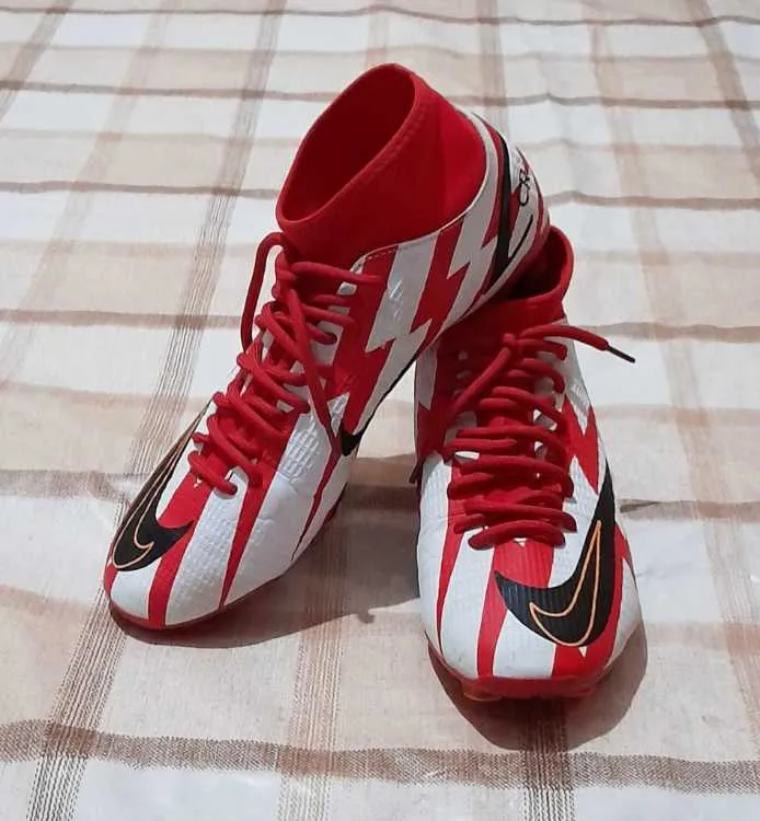 Nike Mercurial Superfly 8 Academy CR7 MG Chile Red