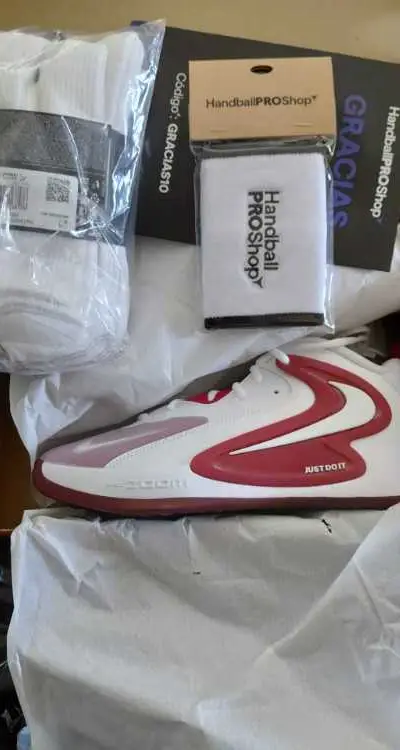 Nike Hyperset 2 Neuf T44 US10