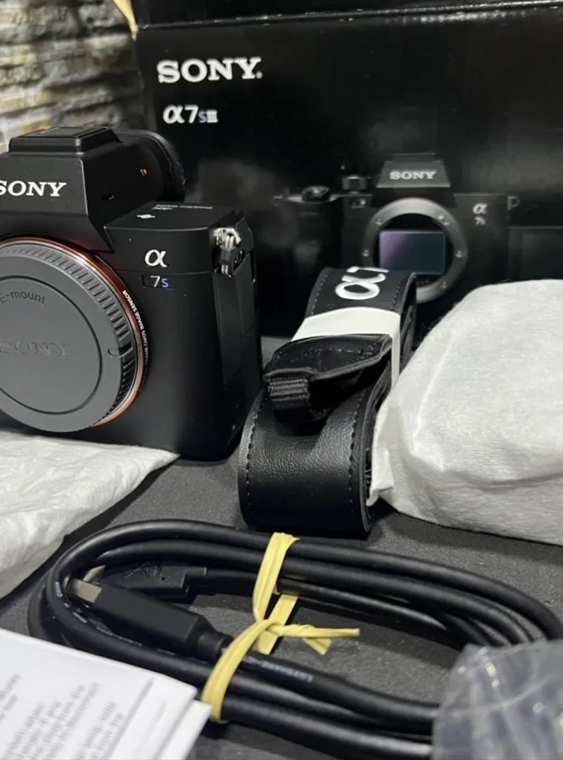 Caméra Sony Alpha 7S III Modèle 2026 (Neuf)
