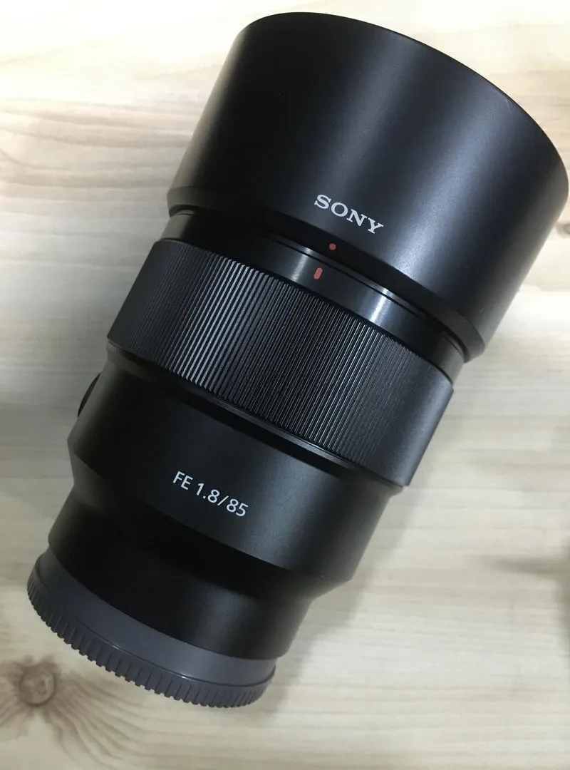 Objectif Sony FE 85mm f1.8 état Comme Neuf