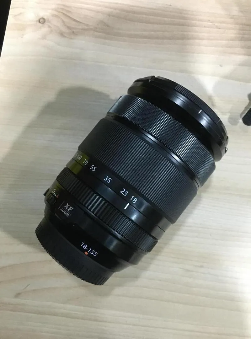 Obj hybride Fujifilm XF 18-135mm f3.5 R LM OIS WR