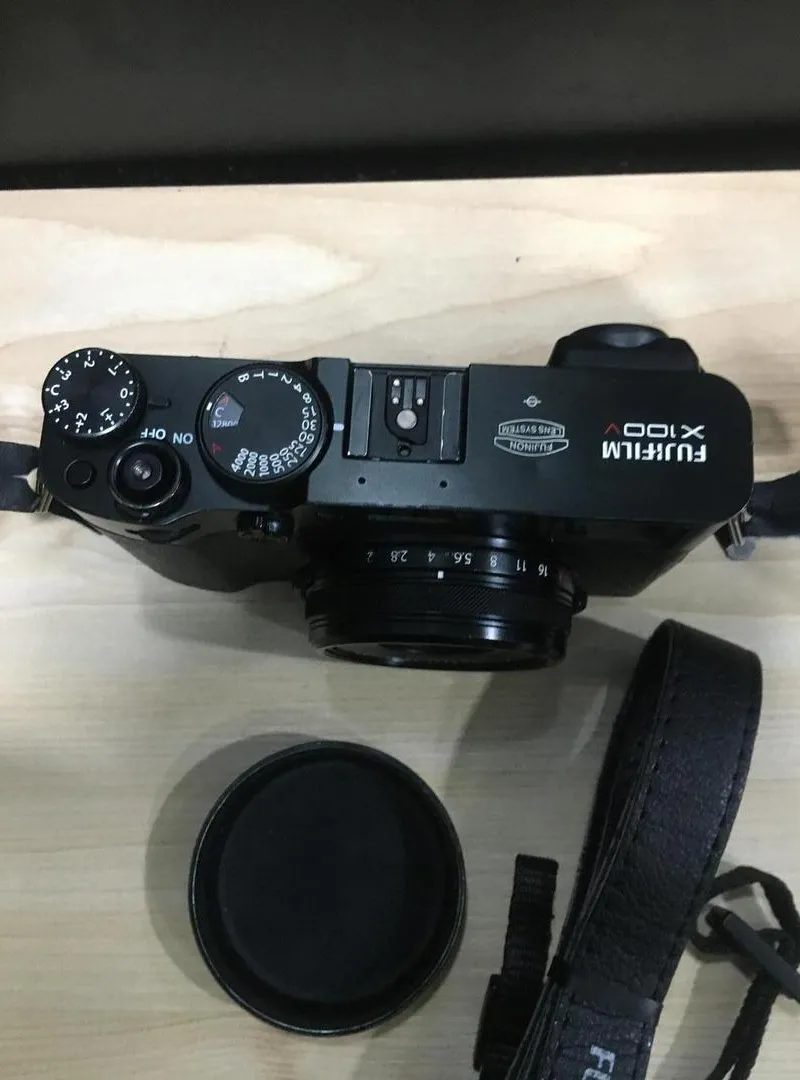 Appareil Photo Compact Fujifilm X100 V