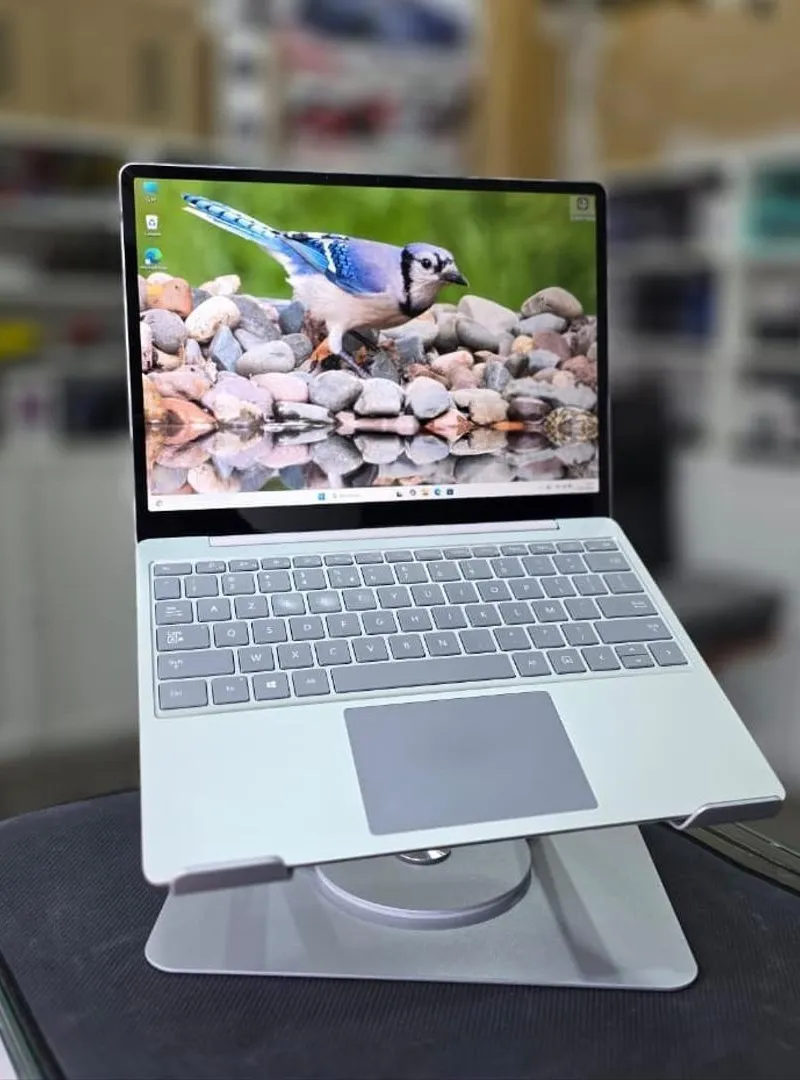 Surface Laptop Go i5 10th 8GB 128GB Tactile