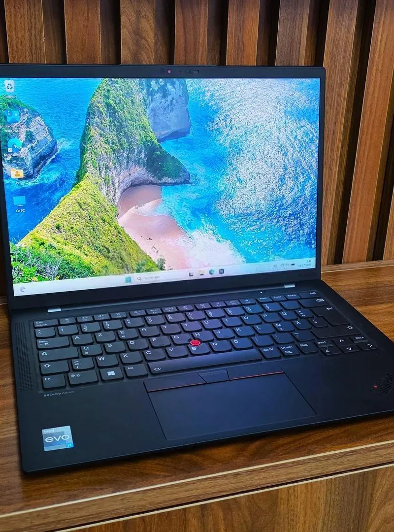 Lenovo X1 Carbon i7 32GB RAM 1TB SSD