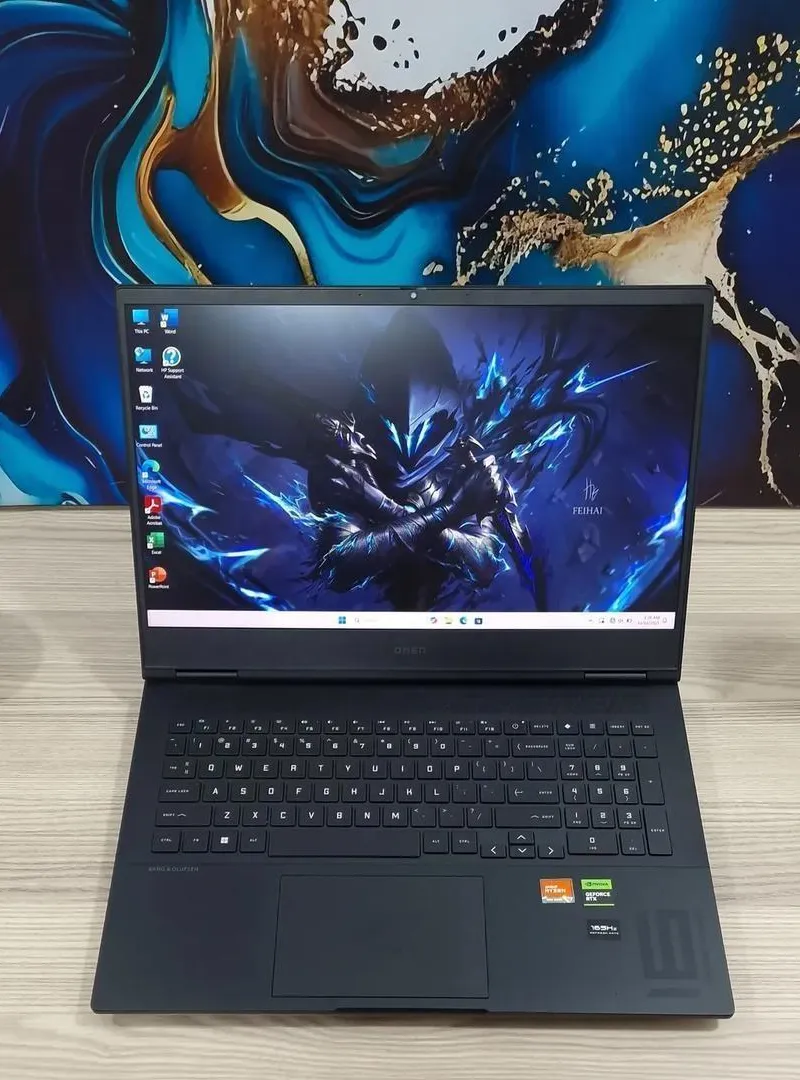 HP OMEN 16 - RYZEN 7 7840H