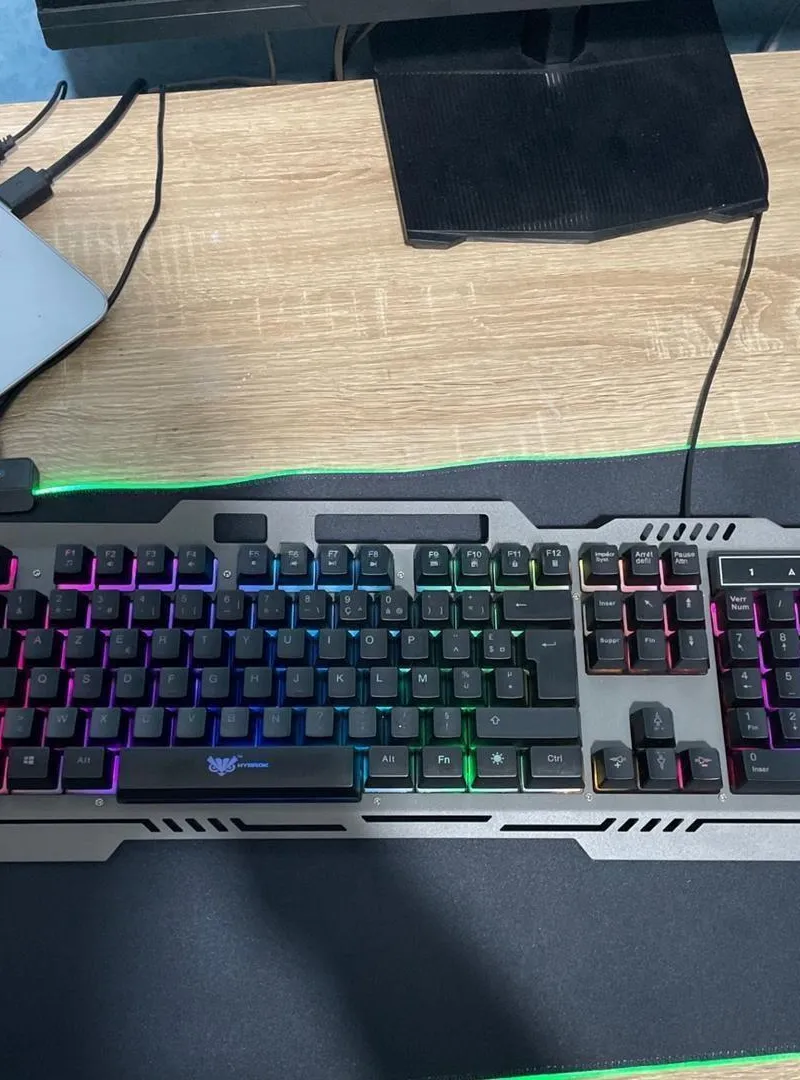 Clavier Gamer HYBROK RGB neuf