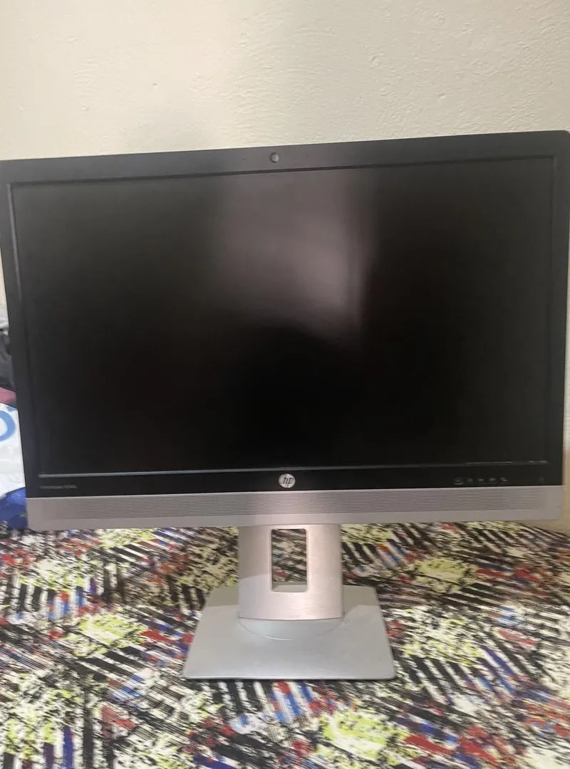 Écran HP 24 pouces