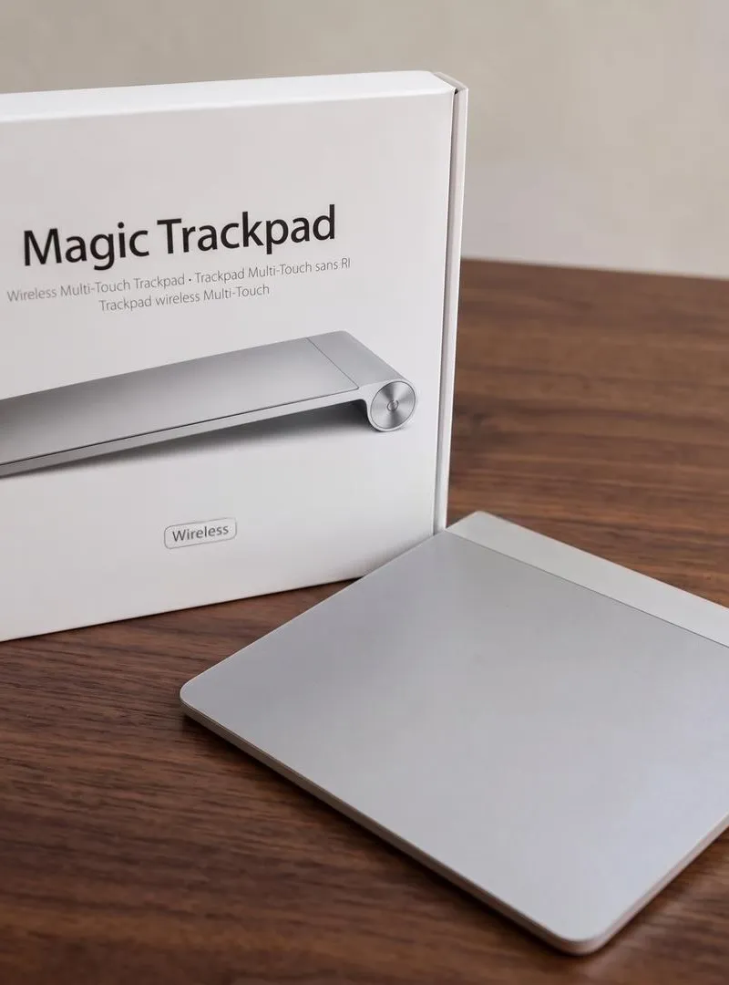 Apple Magic Trackpad 1