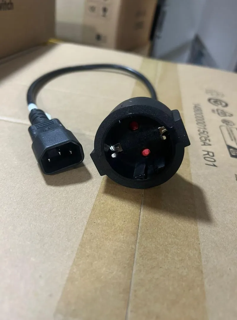 Cordon d'alimentation PDU-C14 Longueur 0.5M / 1M