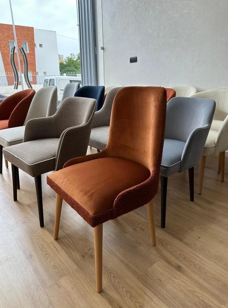 Chaise Haut de Gamme Sur Mesure – Café/Restaurant
