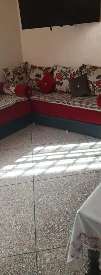 Salon moderne très bon état