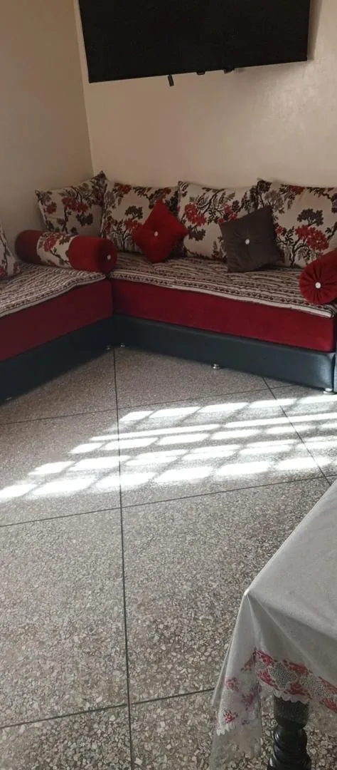 Salon moderne très bon état