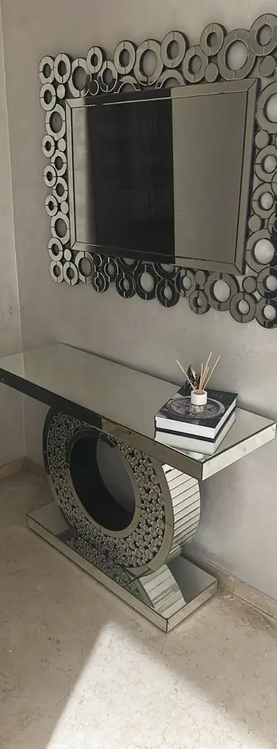 Console d'entrée avec miroir