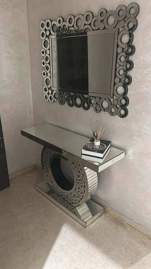Console d'entrée avec miroir