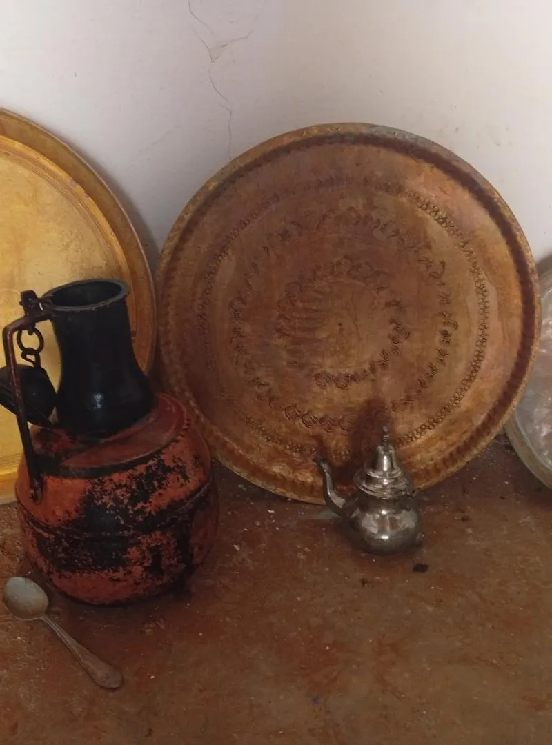 Tout en cuivre rouge très ancien