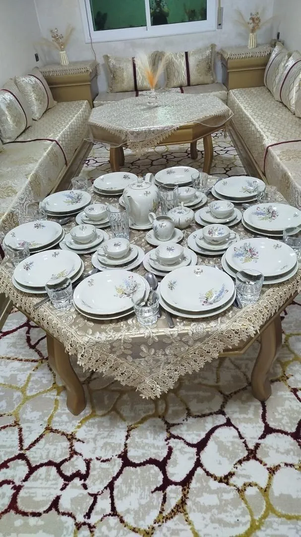 Service en porcelaine classique de luxe complet