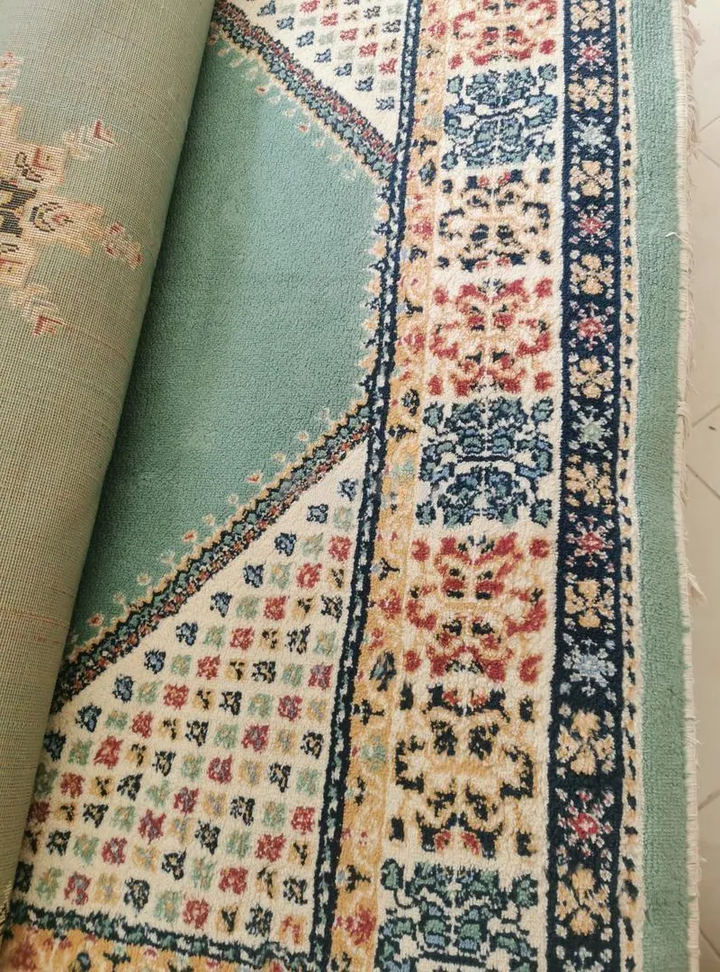 Je mets en vente un tapis pour salon