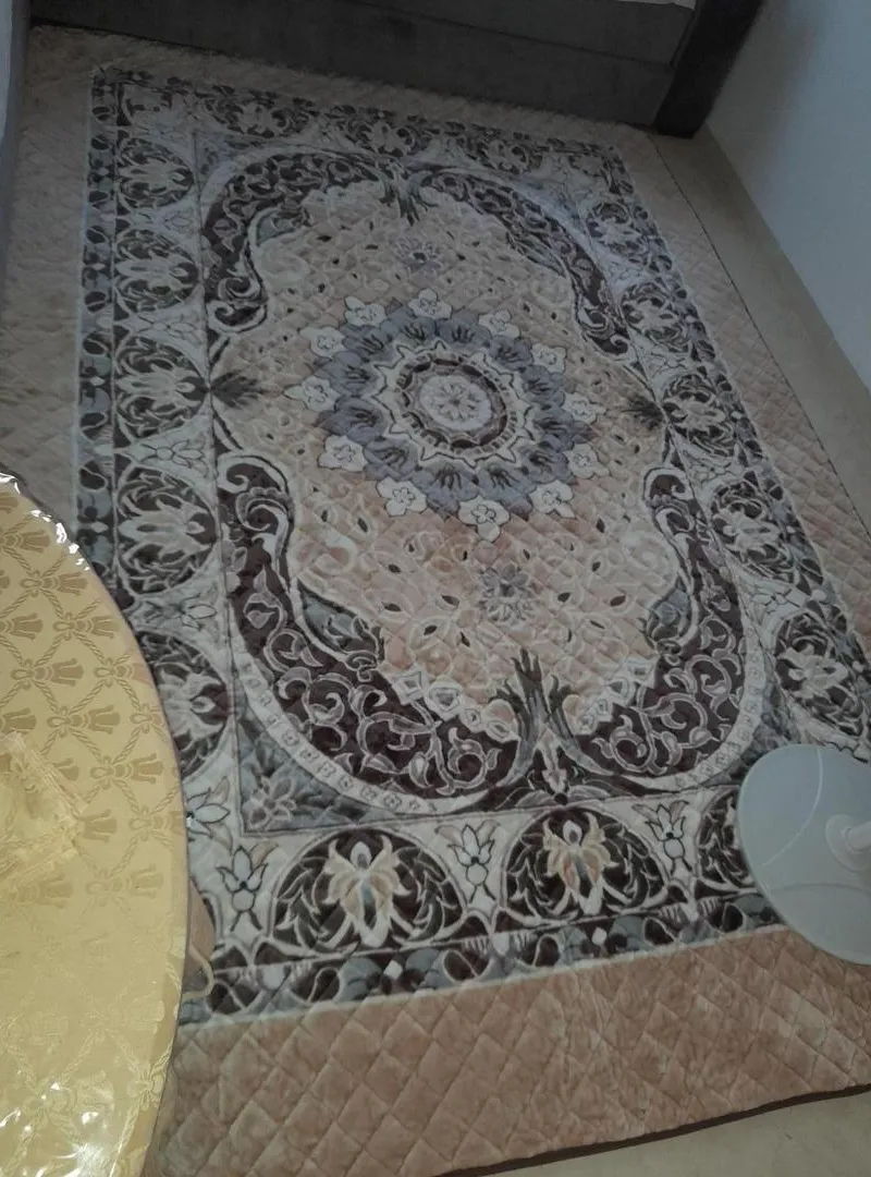 Tapis neuf export 2m x 3m