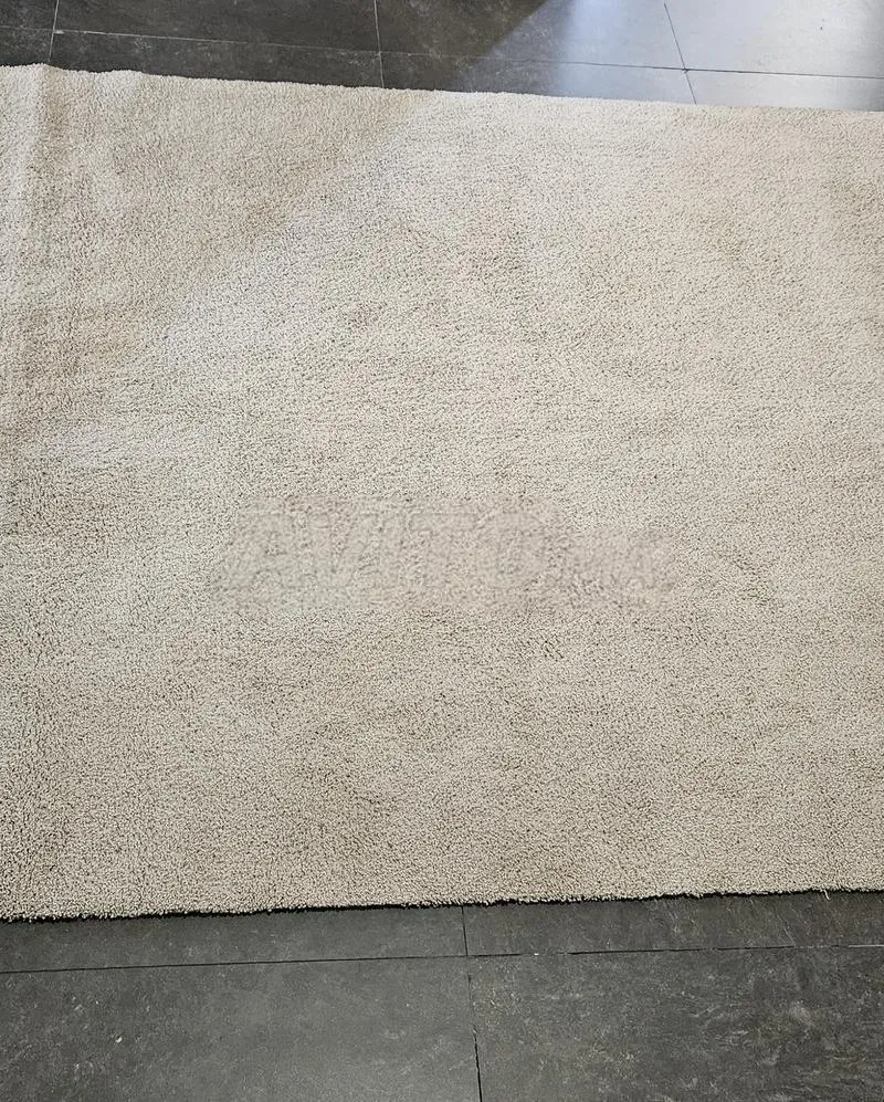 Tapis blanc cassé 2,3×1,6m