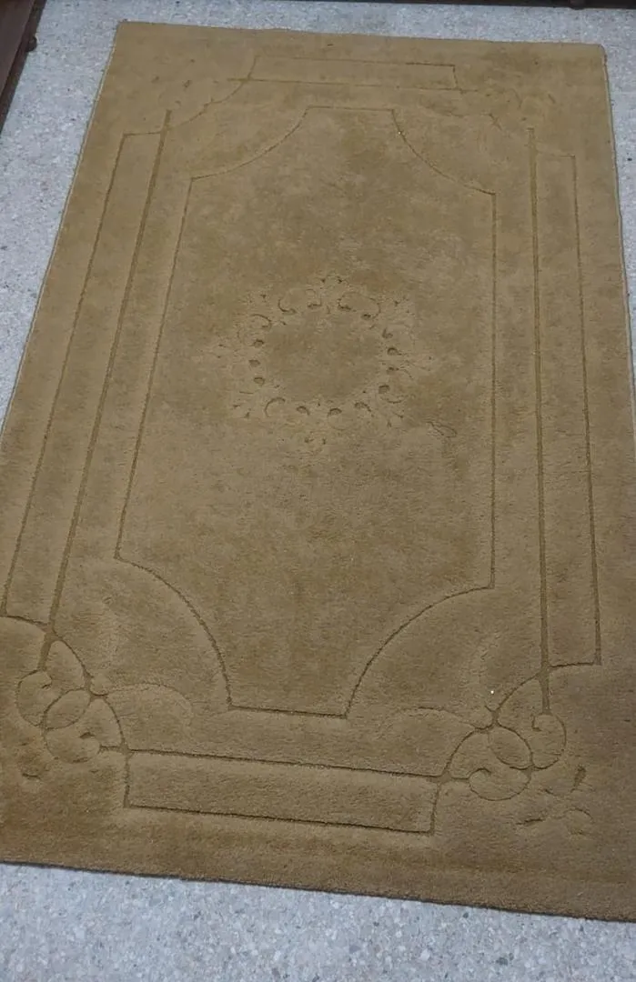 Tapis 200 cm X 120 cm