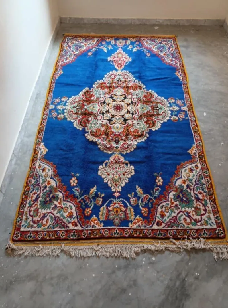 Tapis traditionnel fait main d'excellente qualité