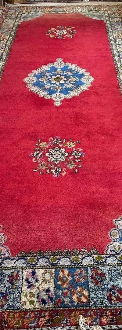 Tapis rouge traditionnel