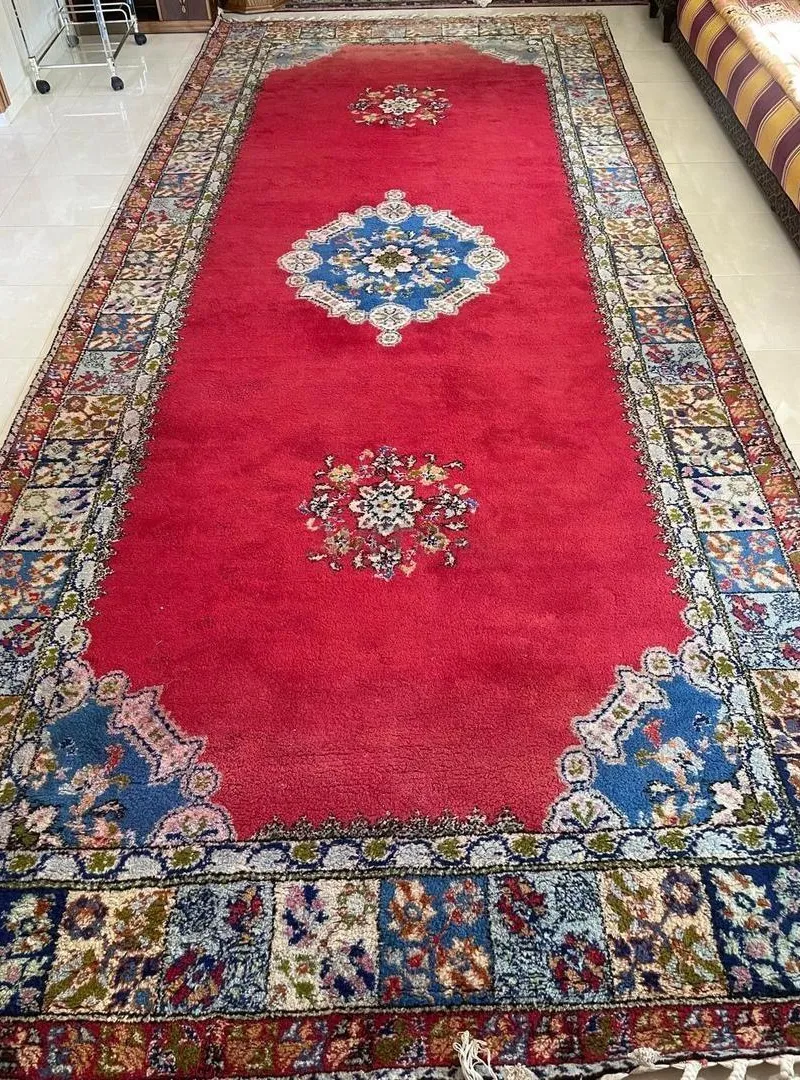 Tapis rouge traditionnel