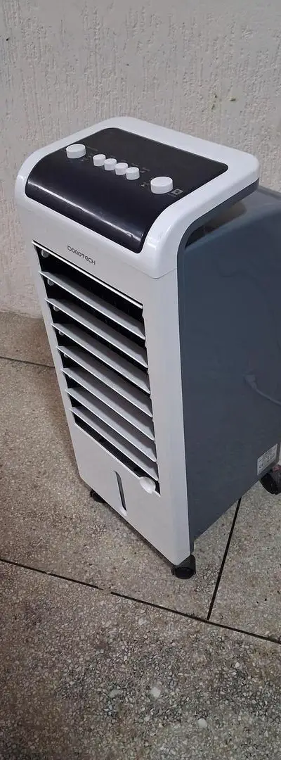 Climatiseur et refroidisseur d'air