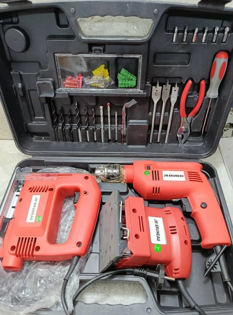 Outils de bricolage Perceuse Sauteuse Ponceuse