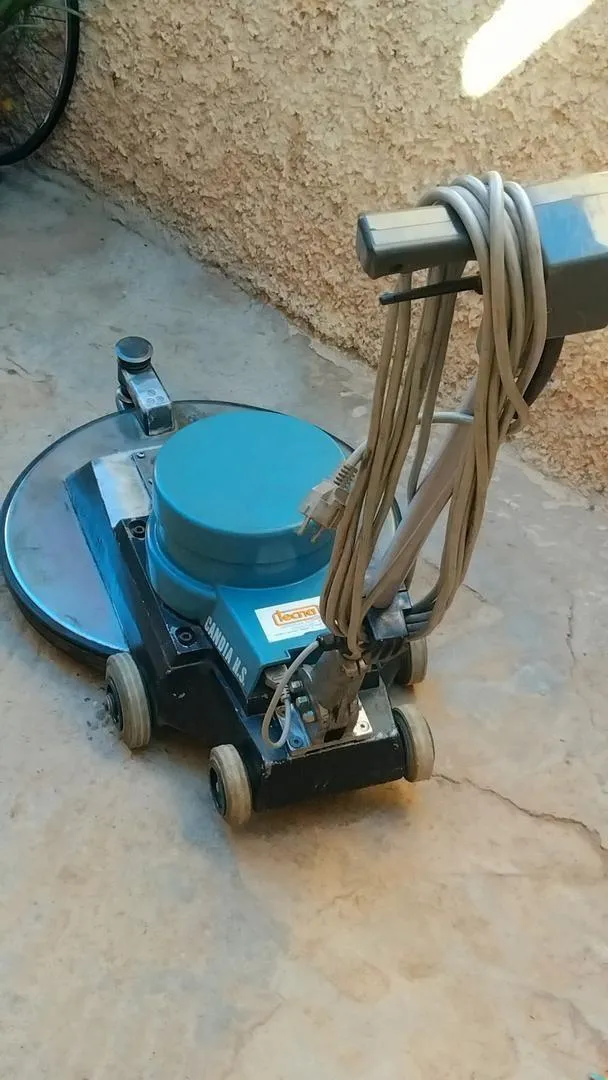 Monobrosse de marbre, fabrication espagnole